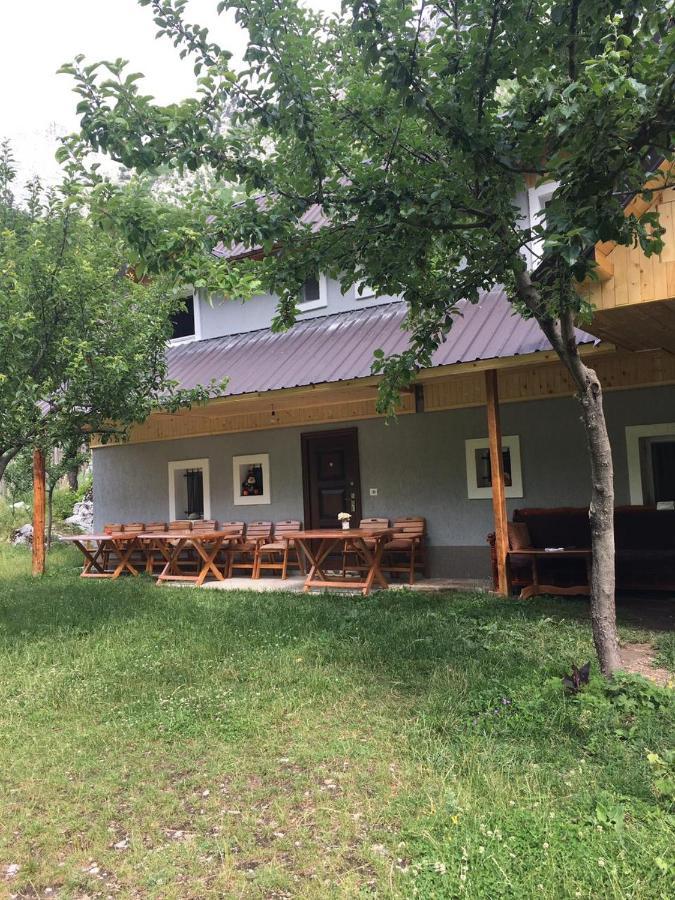 Bujtina Sherifaj Valbone Exterior photo