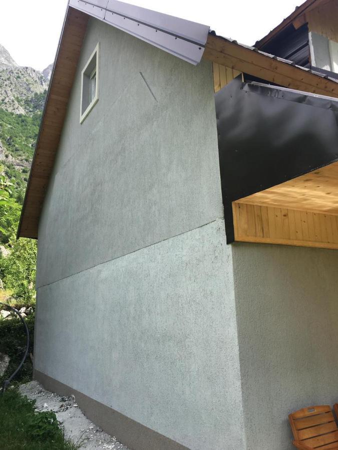 Bujtina Sherifaj Valbone Exterior photo