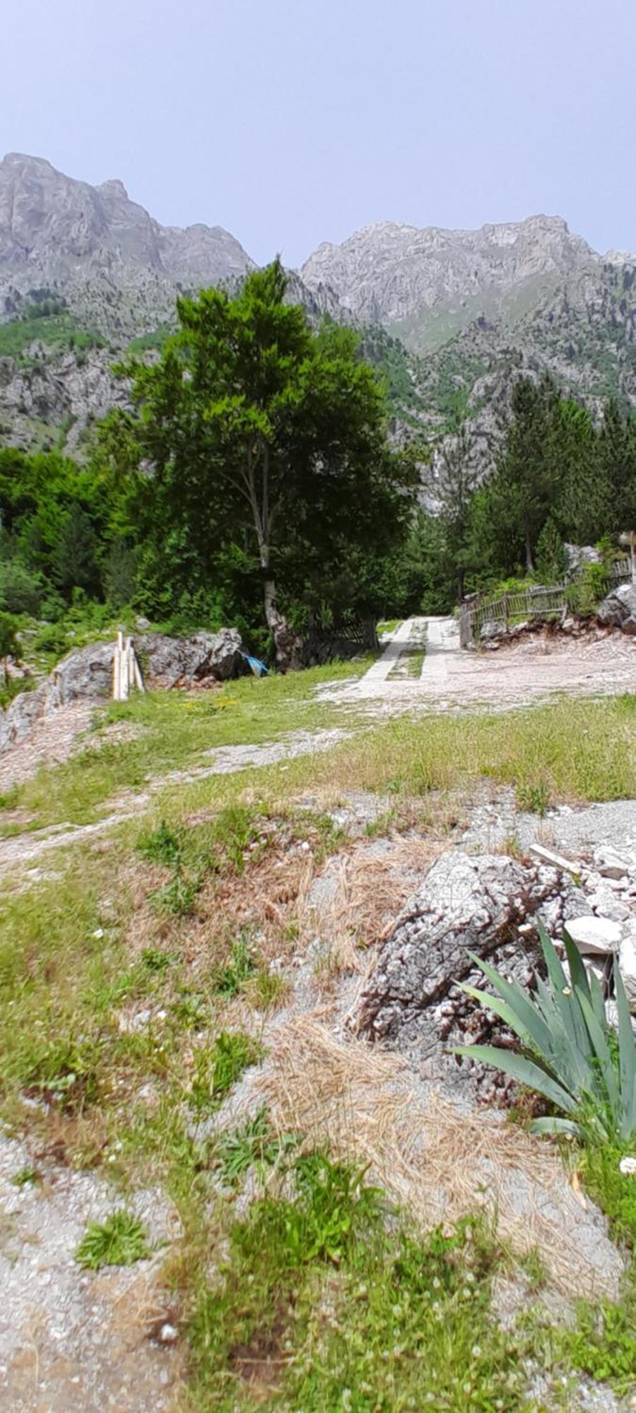 Bujtina Sherifaj Valbone Exterior photo